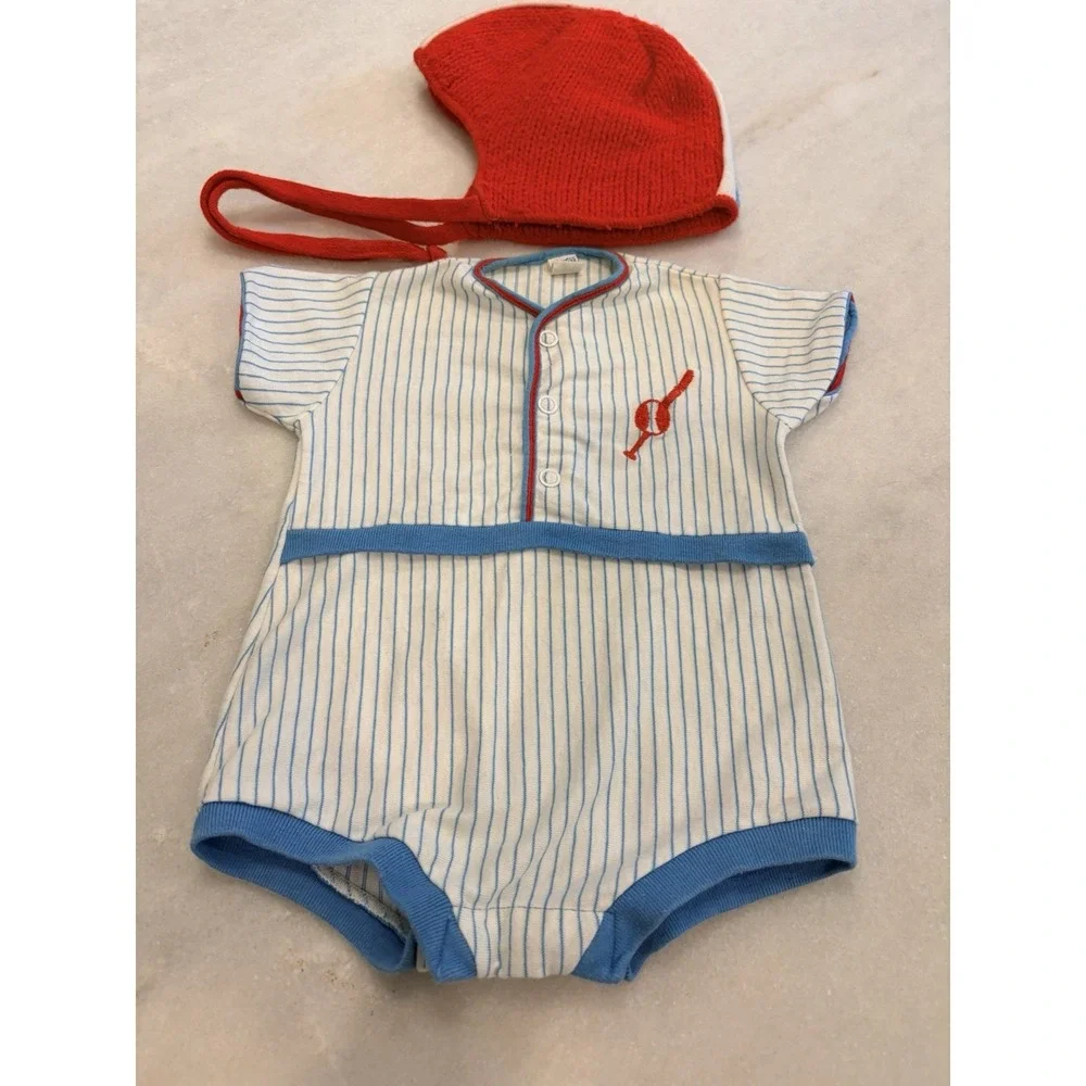 vintage 60 Carter's short-sleeve baby jumper  size 0-3 months w/knit cap. Boy.